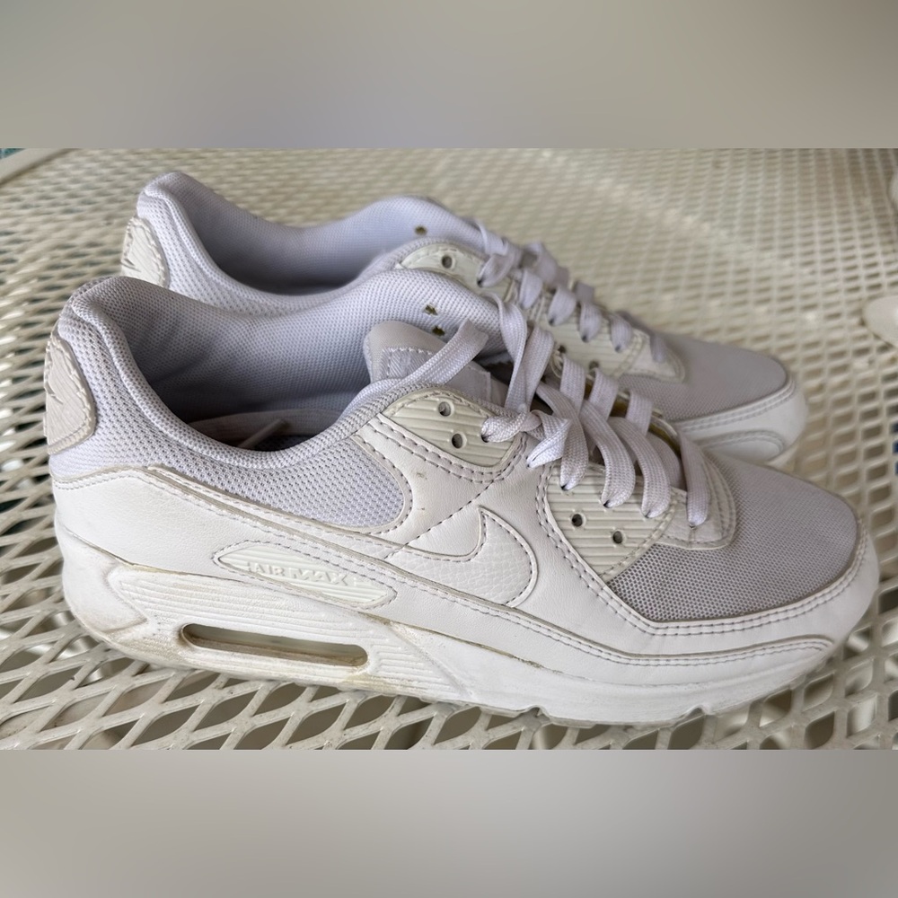 Nike Air Max 90 Women's White Sneakers